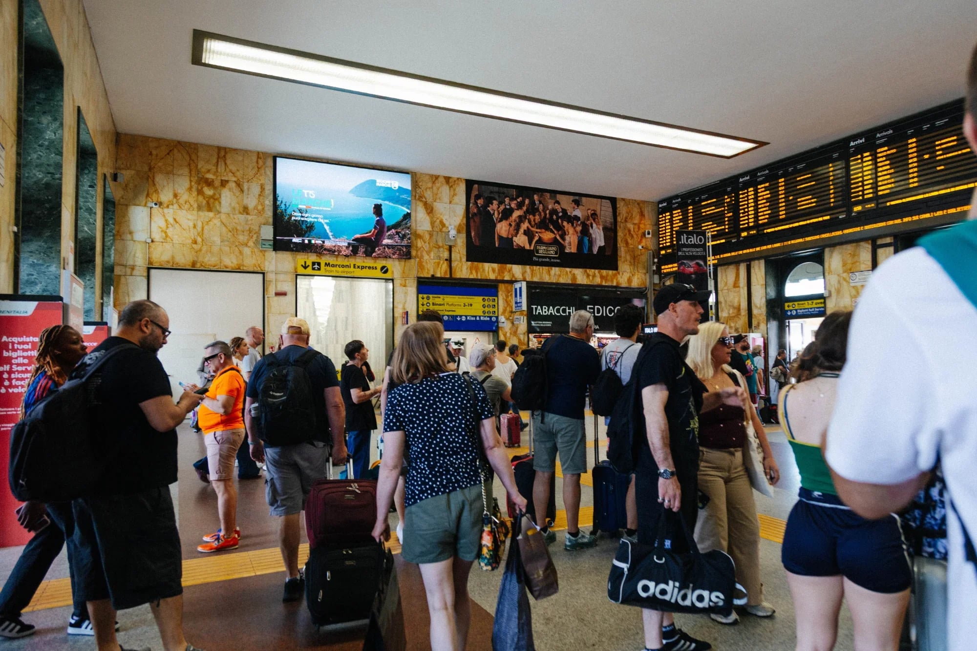 Bologna Stazione Centrale Ledwall