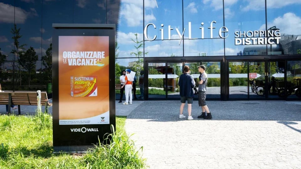City Life Piazza 6 Febbraio