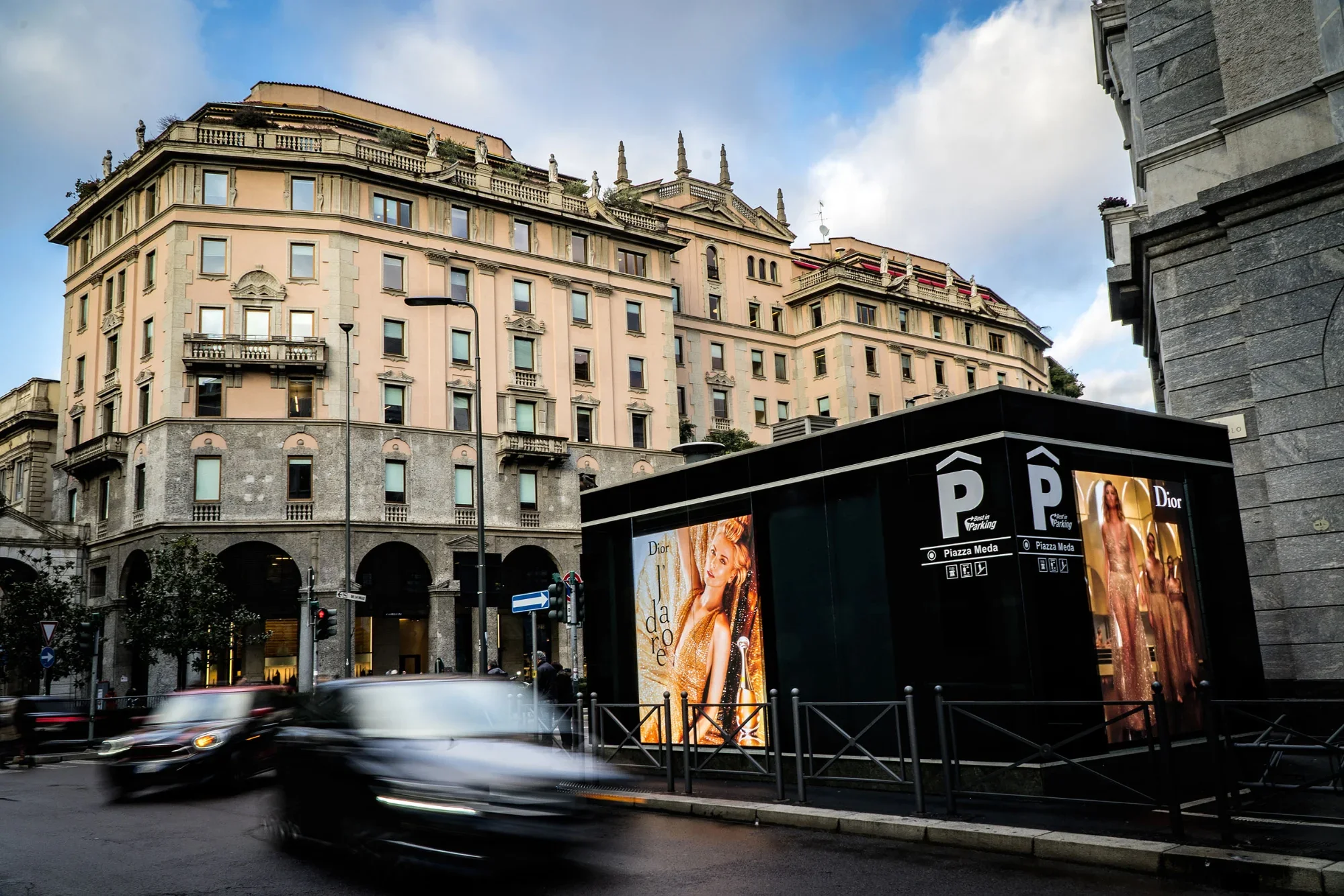 Milano Piazza Meda