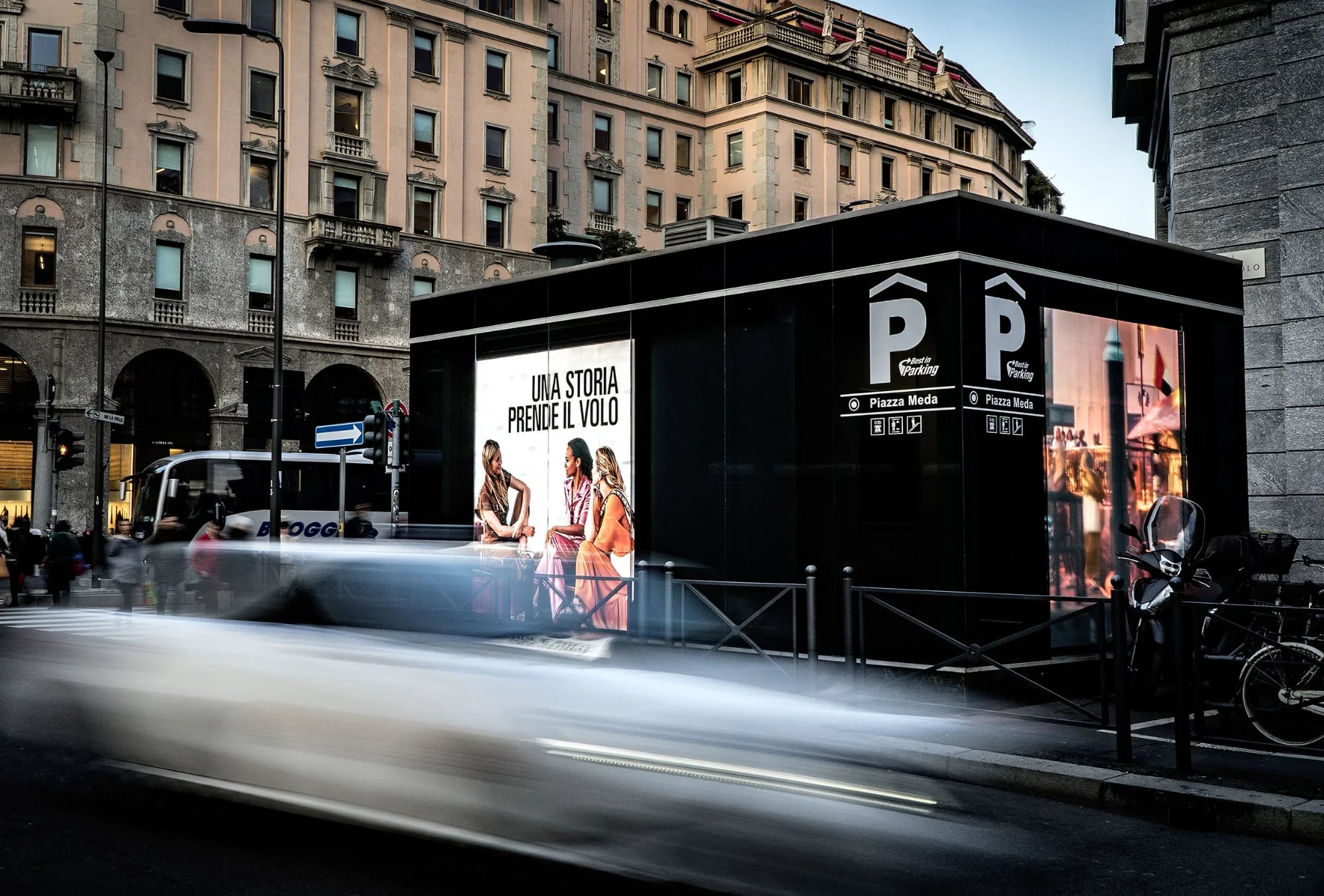 Milano Piazza Meda