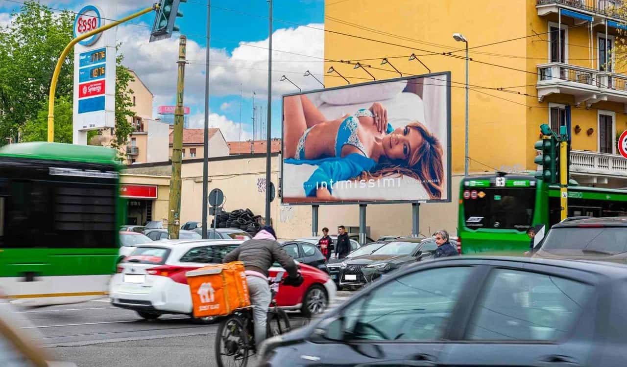 MediFormati_Milano_10x5-piazzale-Velasquez_Ingresso-citta