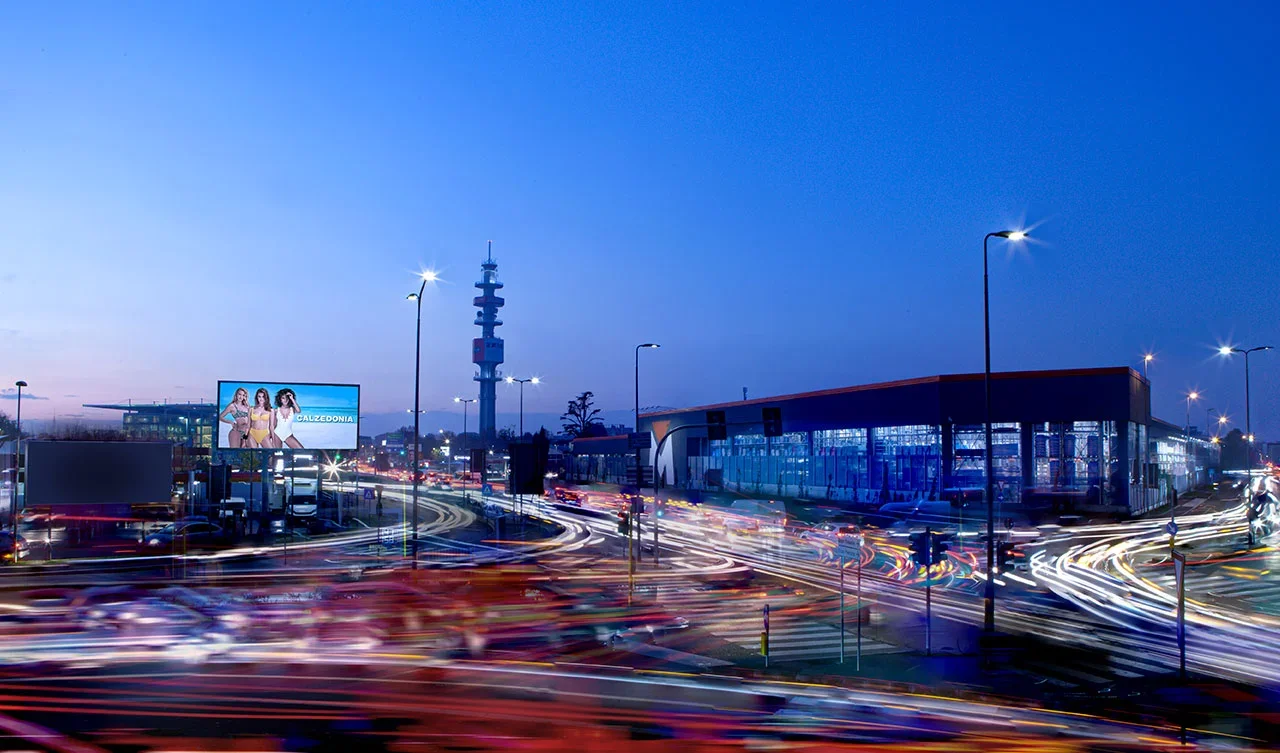 MedioFormato_Milano_8x4_ViaGallarate_2