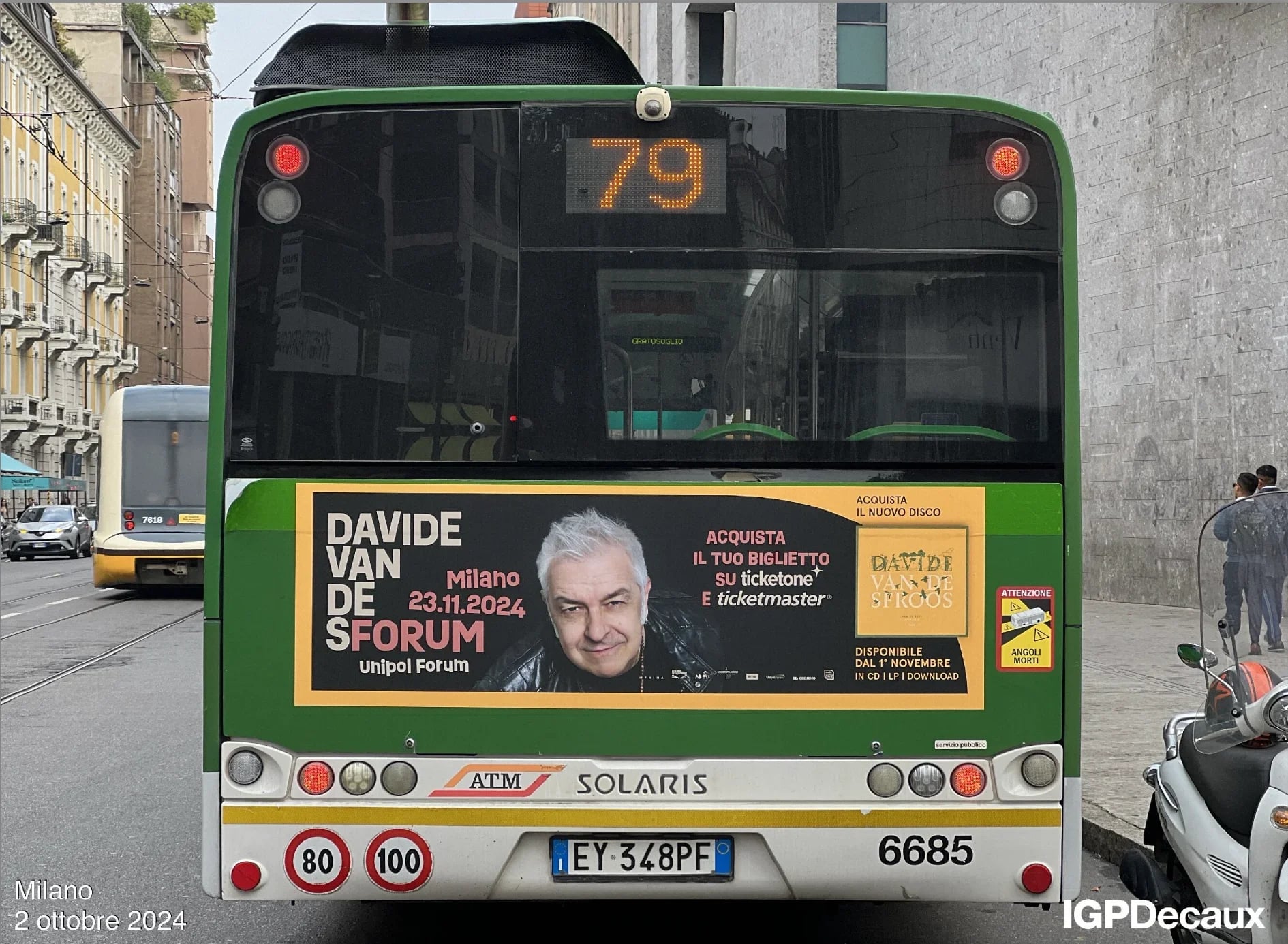Milano Big Retro Bus