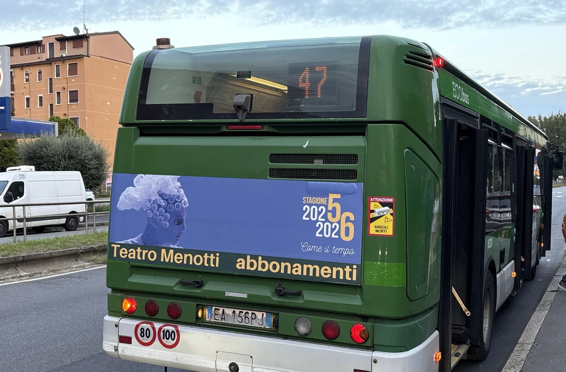 Milano Big Retro Bus