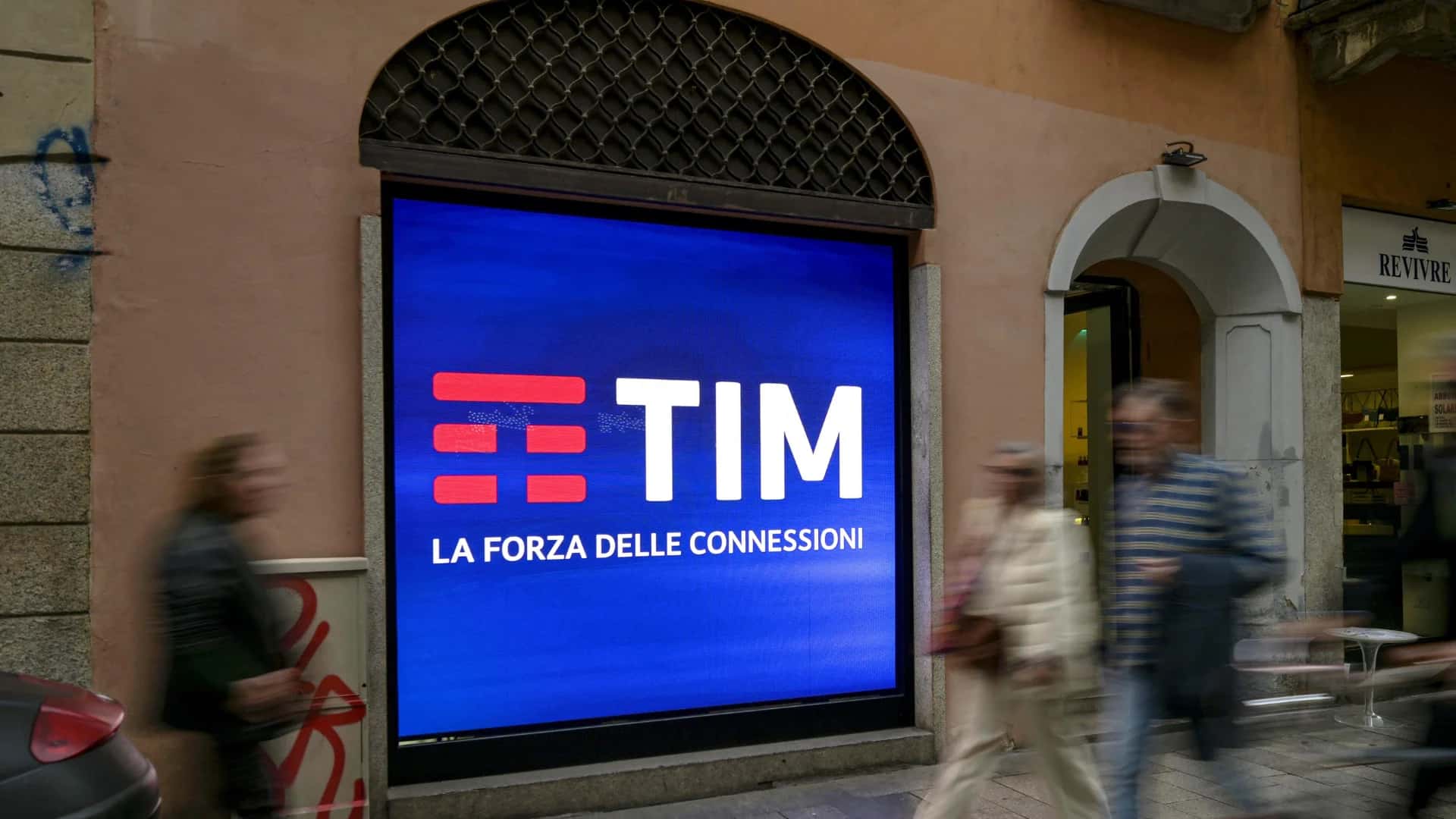 Milano Corso Garibaldi Vetrina