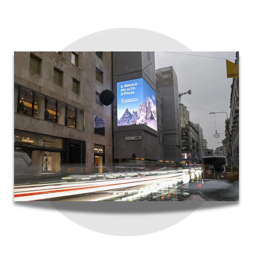 Milano Corso Matteotti Ledwall Copertina