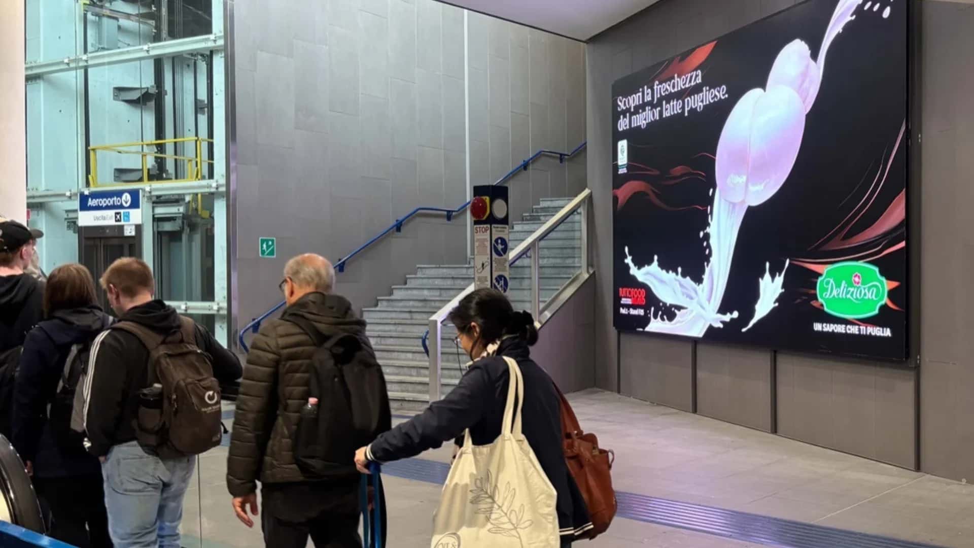 Milano - M4 - Digital Wall Linate
