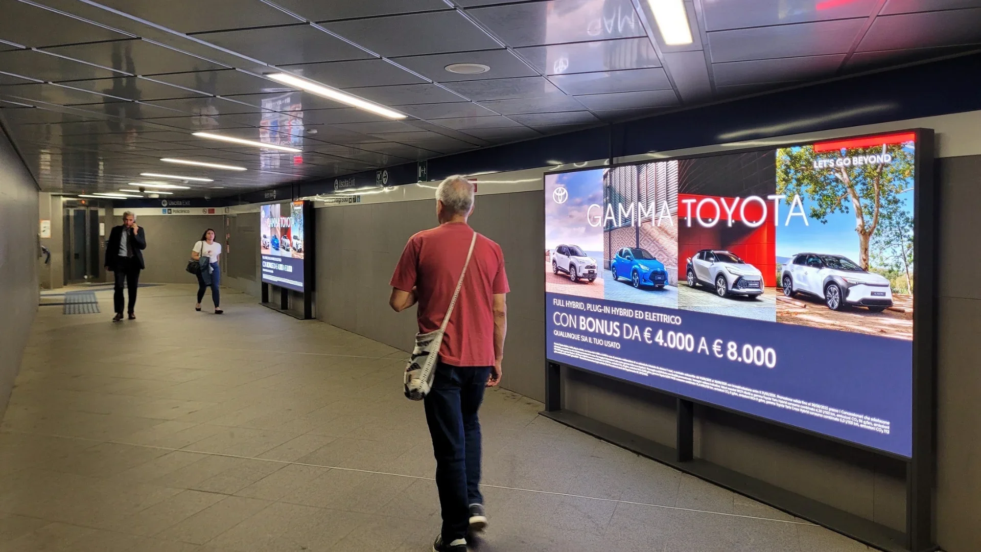 Milano - M4 - Ledwall Sforza-Policlinico