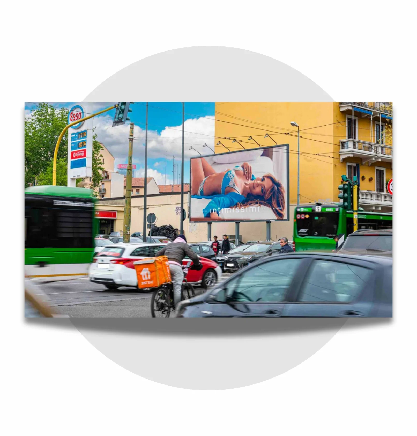 Milano Piazza Velasquez 30