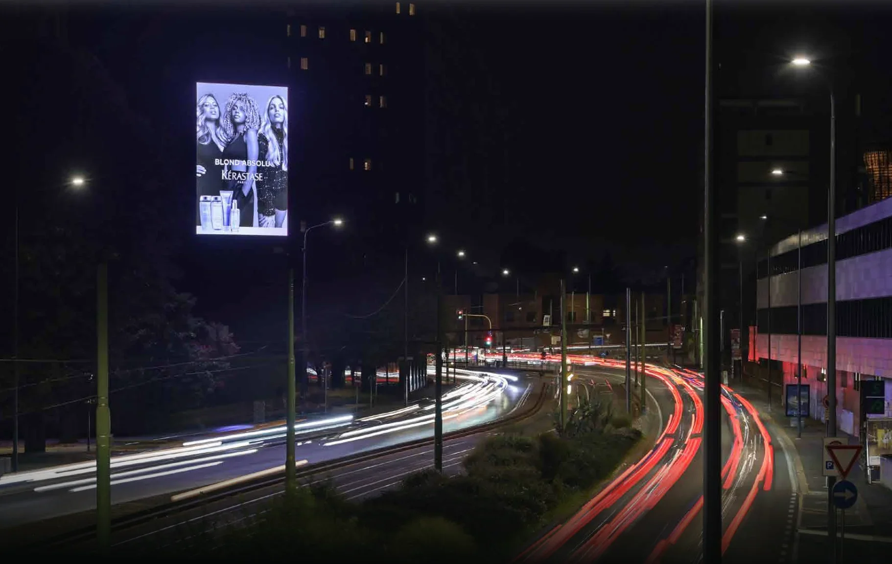 Milano Via Ferrari