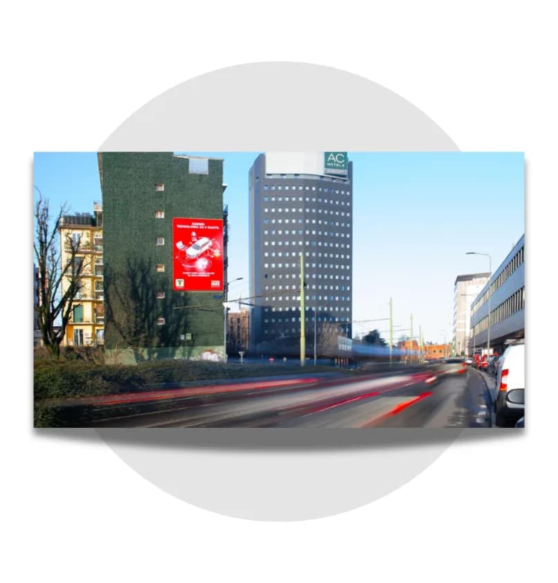 Milano Via Ferrari