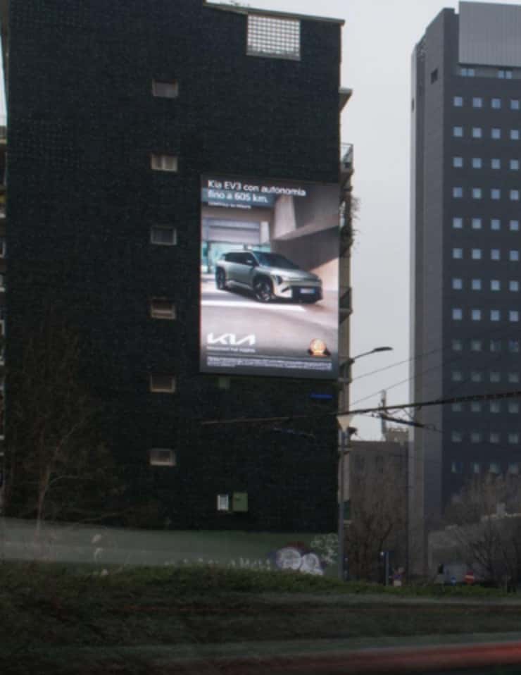 milano via ferrari