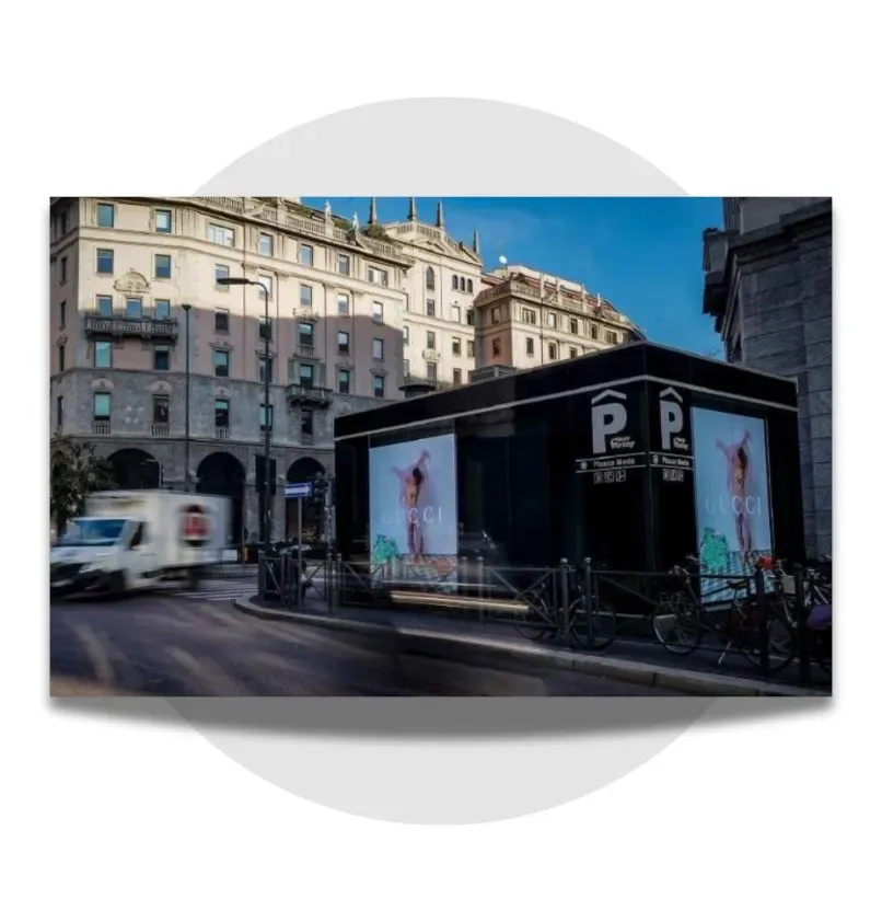 Milano Piazza Meda