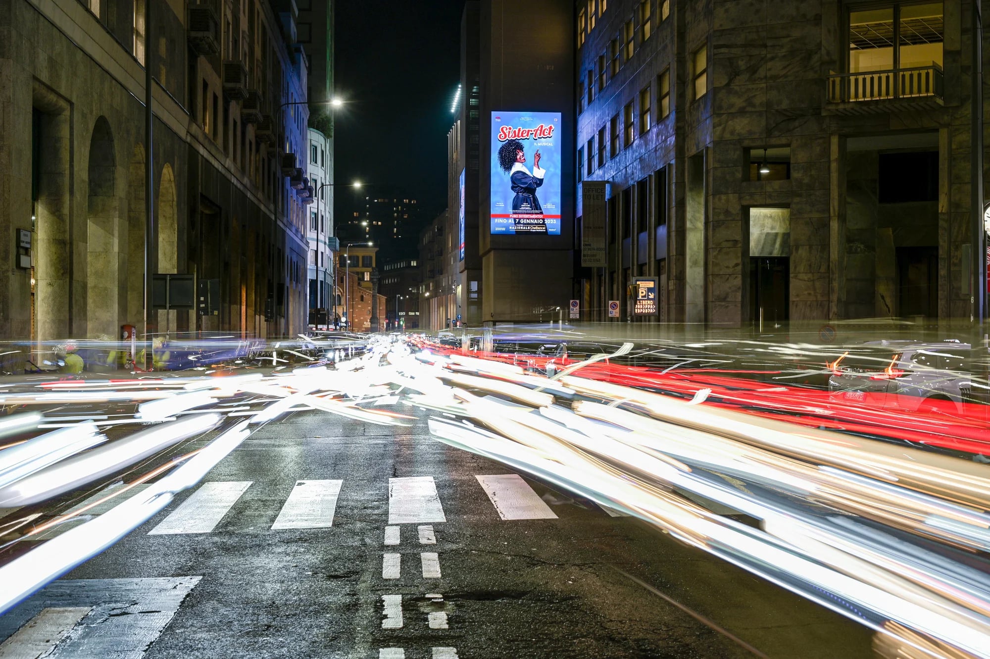 Milano Corso Matteotti Ledwall