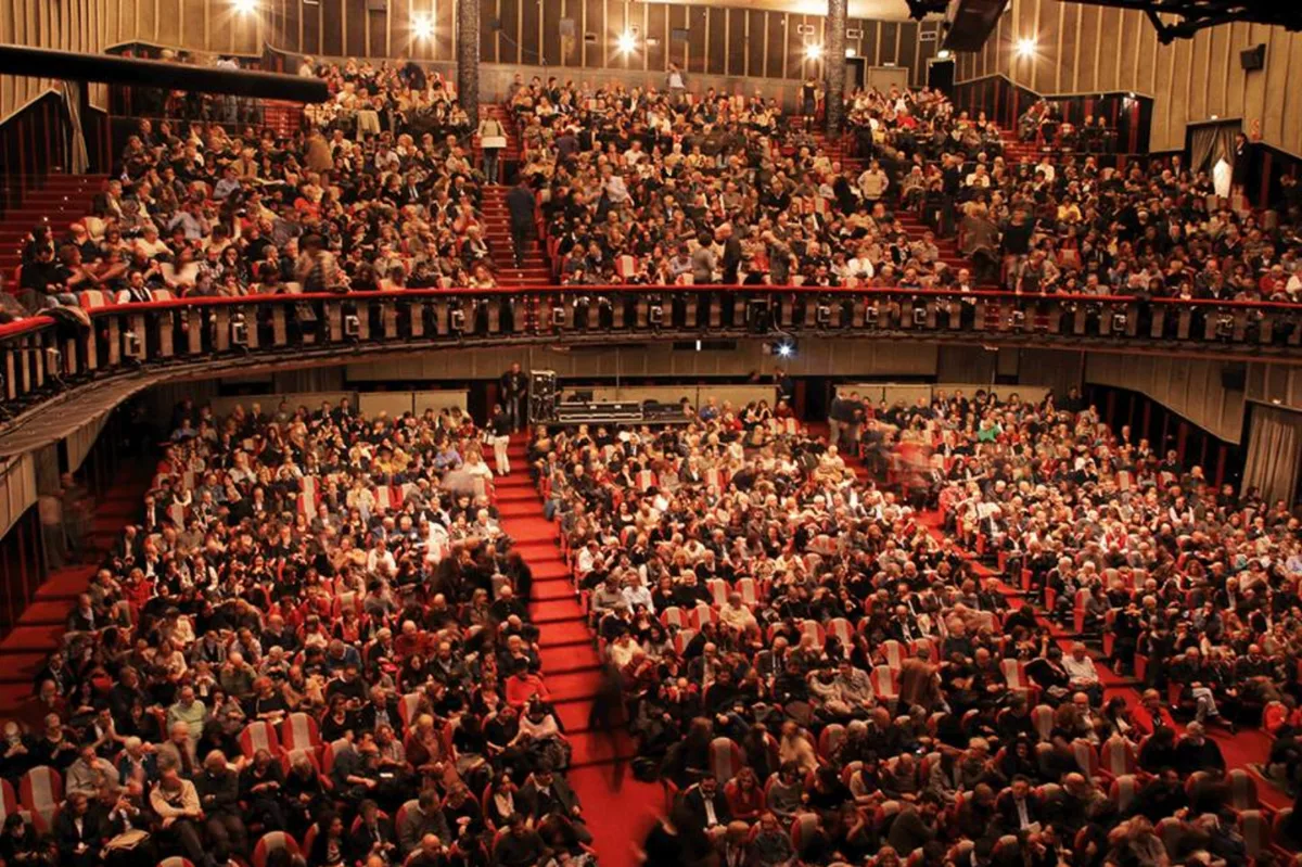 Teatro Manzoni Milano & Teatro Sistina Roma